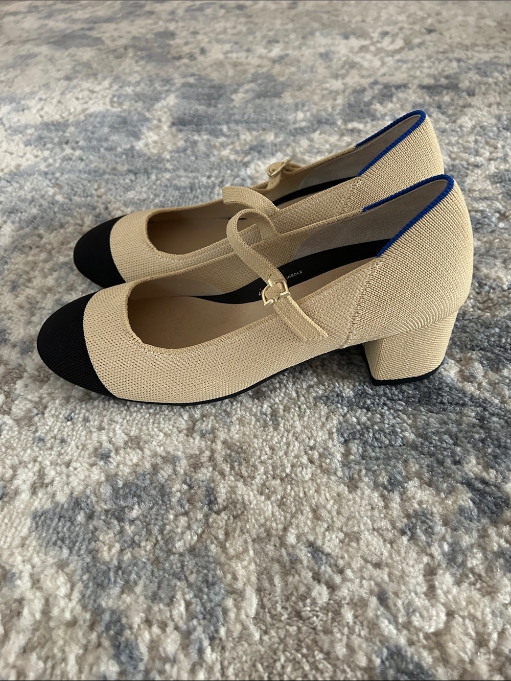 💕NEW Rothy’s Cream Cap Toe Pump -Size 8💕 - Picture 2 of 6